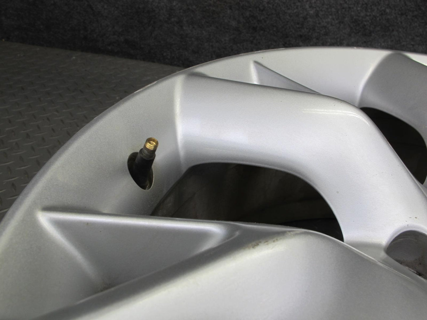 2011-2014 Infiniti QX56 QX80 Factory 20" R20 Alloy Wheel Rim 20x8J ET30