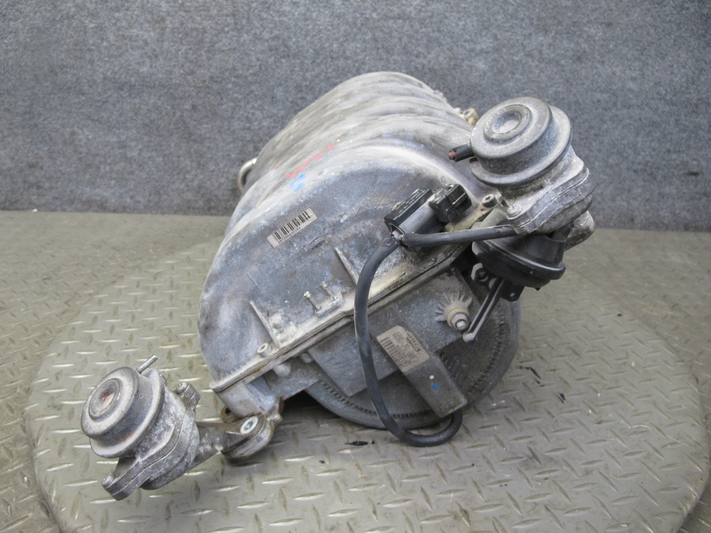 99-02 Mercedes R129 SL500 5.0L M113 Engine Motor Air Intake Manifold OEM