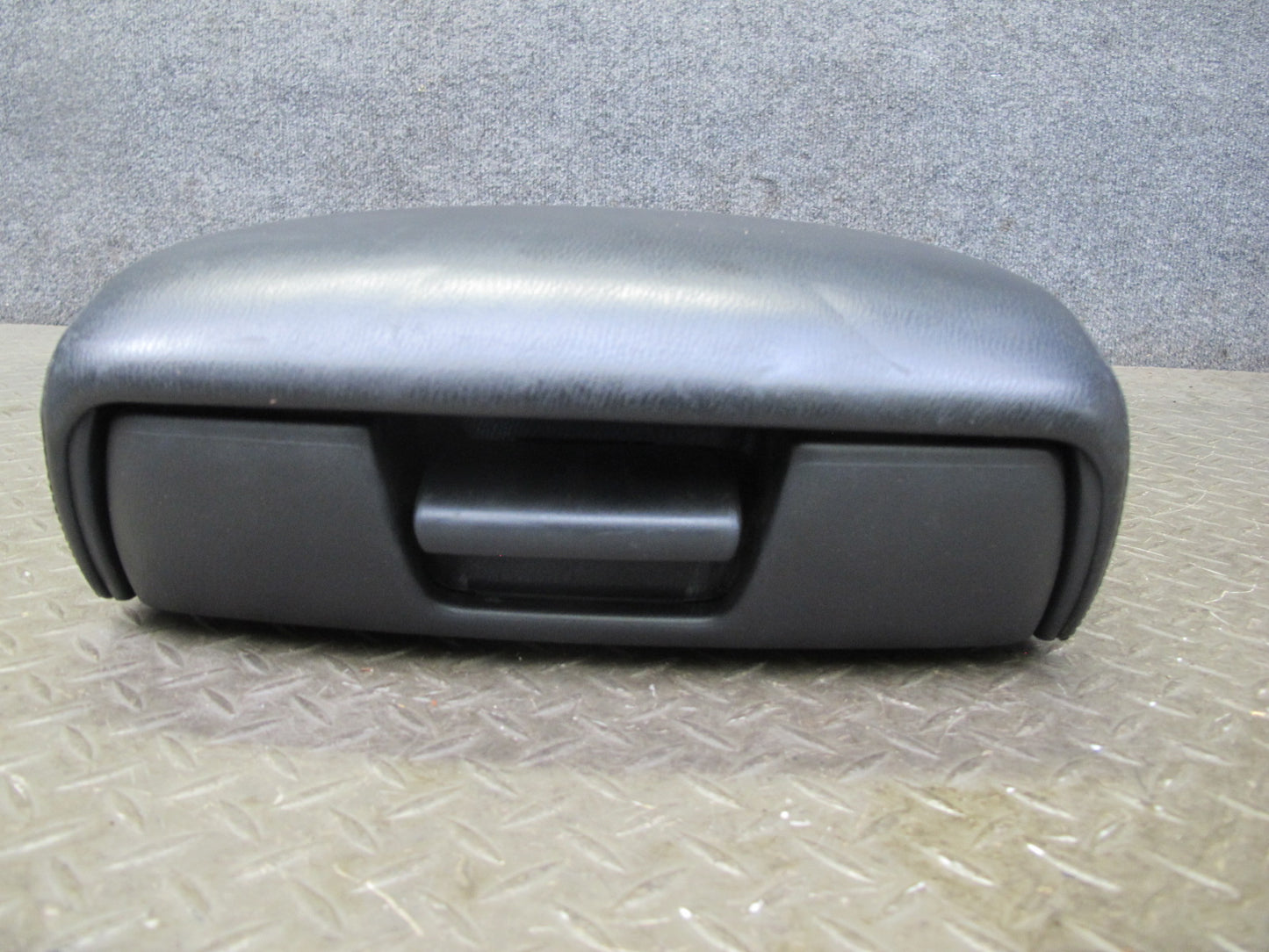 2011-2017 Infiniti QX56 QX80 Front Center Console Armrest Lid Leather Black