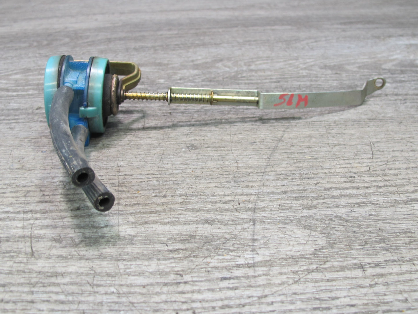 73-85 Mercedes R107 Rear Trunk Lid Lock Vacuum Actuator OEM