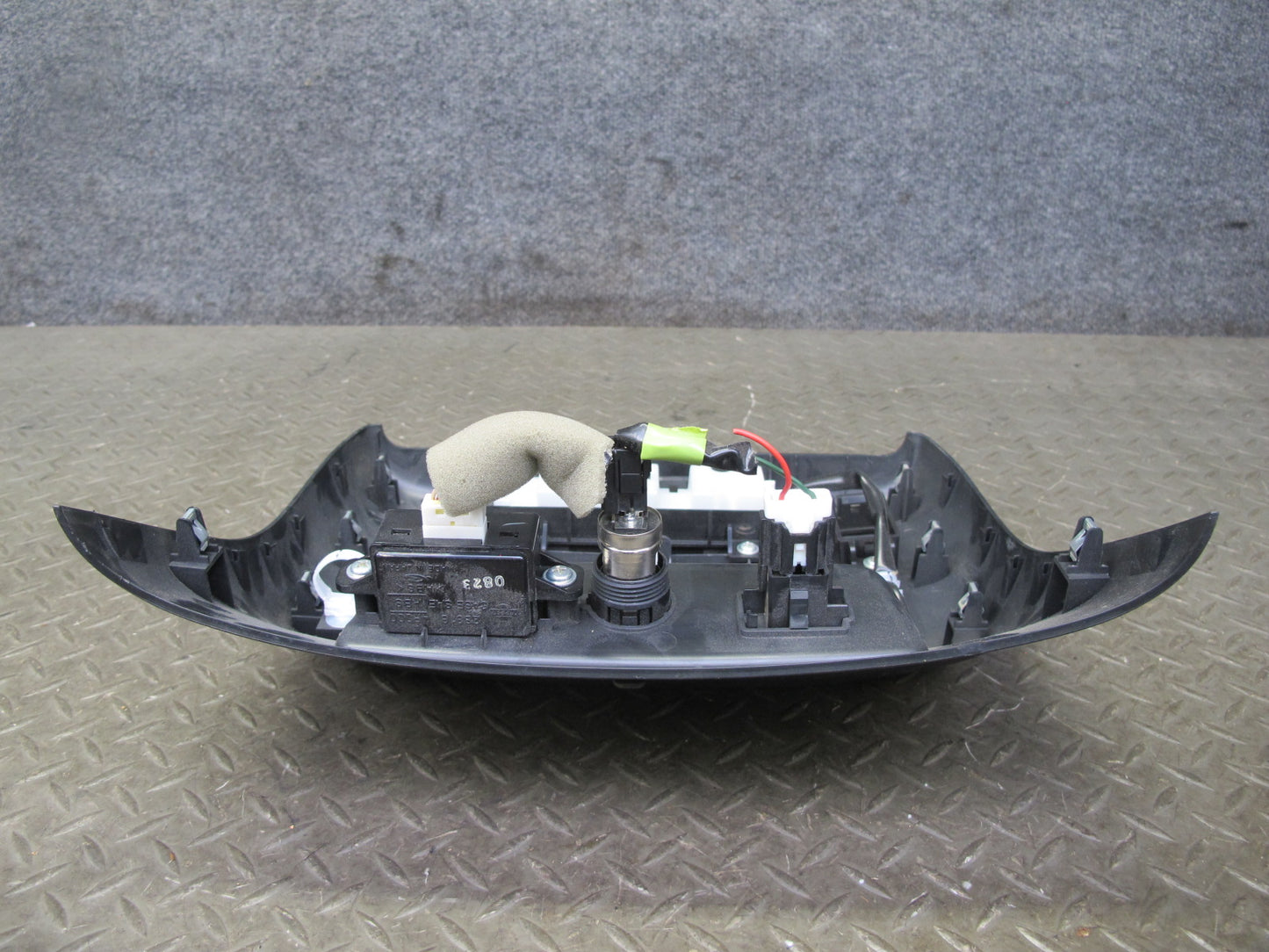 2011-2017 Infiniti QX56 QX80 Center Console Rear Cover Panel Black
