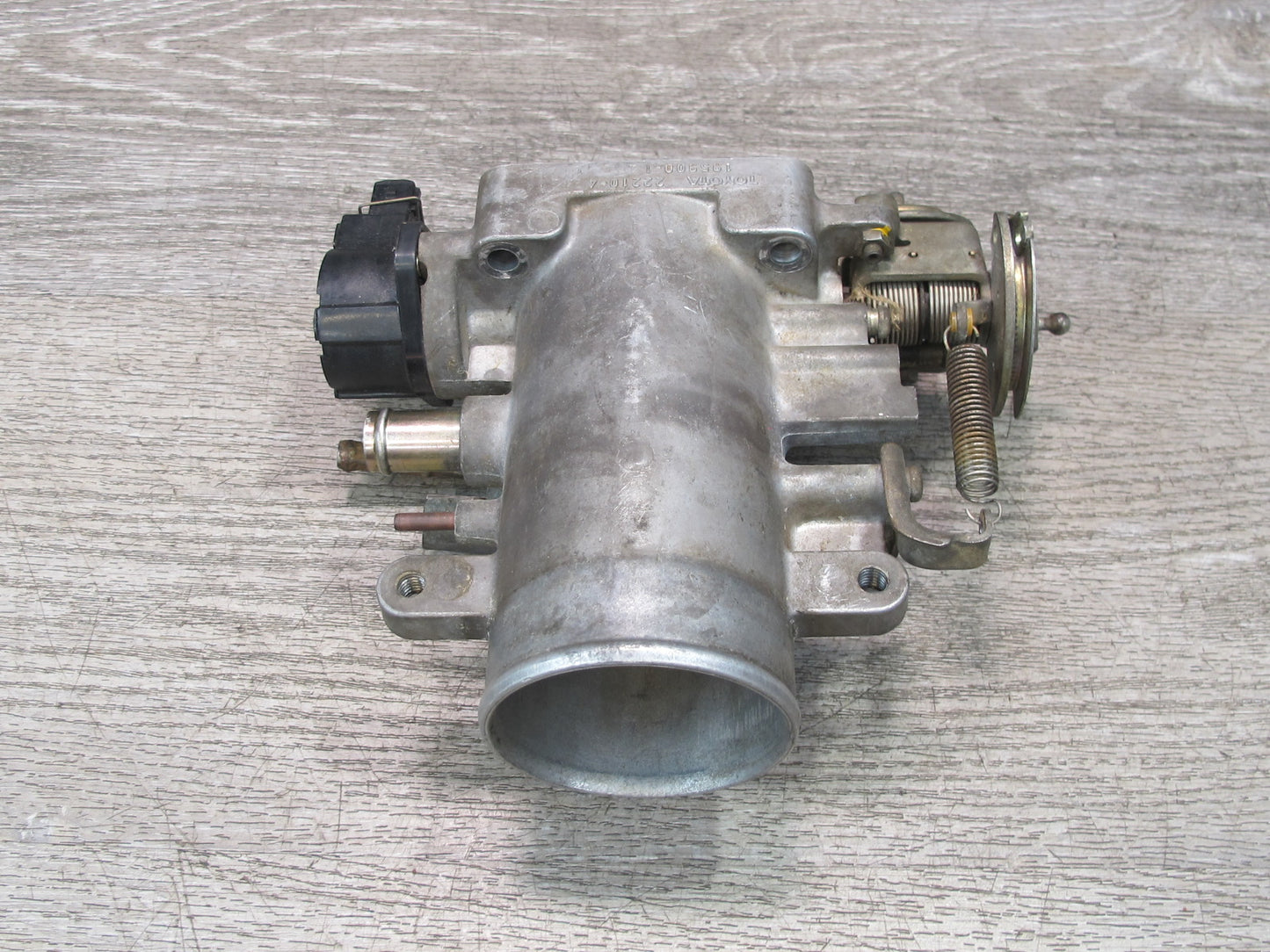 86-88 Toyota Supra MA70L MK3 7MGE AT NON Turbo Throttle Body 22210-42120 OEM