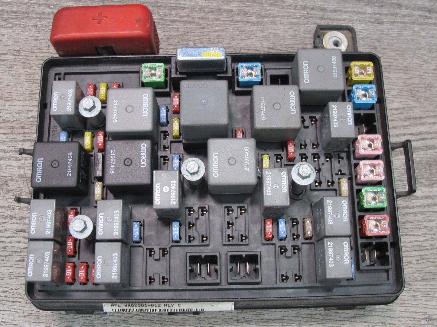 2009 Pontiac Solstice GXP Under Hood Fuse Relay Box Module 25924177 OEM