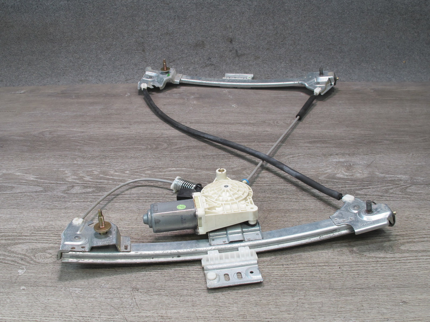 03-06 Chevrolet SSR Front Left Driver Door Window Regulator w Motor OEM