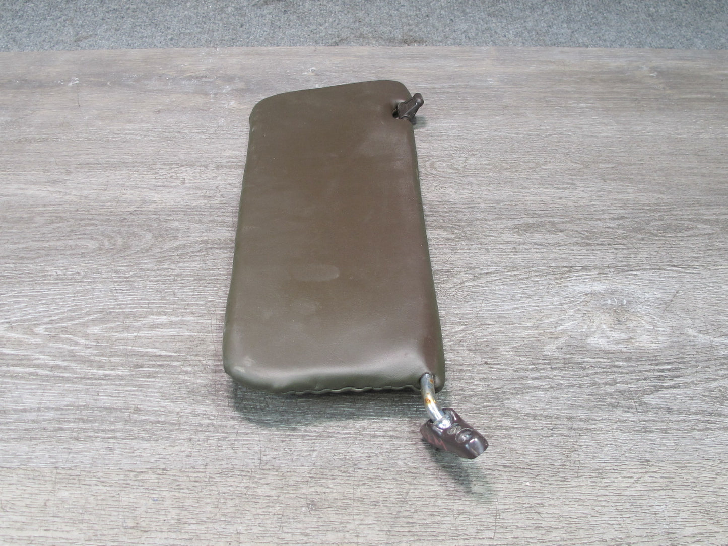 73-85 Mercedes R107 Sl-class Set of 2 Front Left & Right Sun Visor Brown OEM