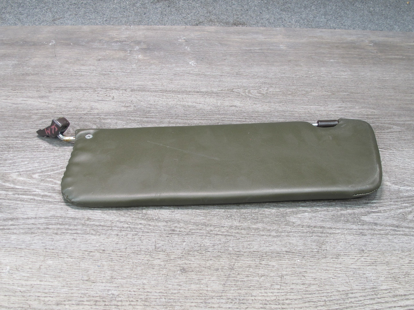 73-85 Mercedes R107 Sl-class Set of 2 Front Left & Right Sun Visor Brown OEM