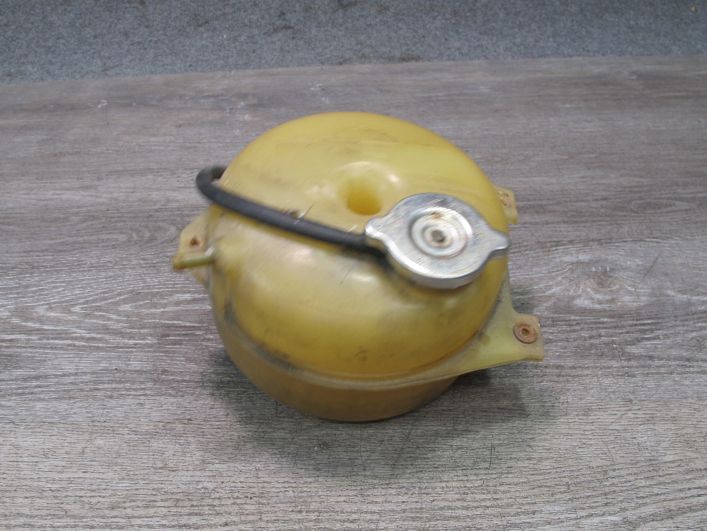 73-85 Mercedes R107 Engine Coolant Expansion Overflow Reservoir Tank OEM