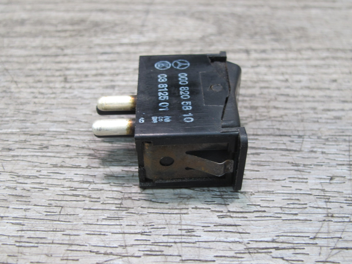73-85 Mercedes R107 Interior Dome Light Button Switch 0008205810 OEM