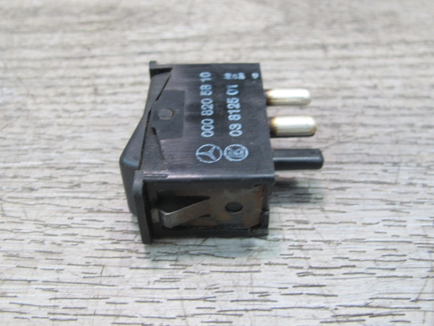 73-85 Mercedes R107 Interior Dome Light Button Switch 0008205810 OEM