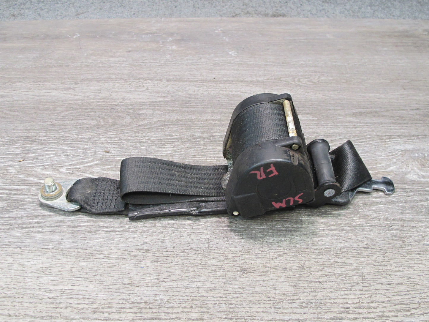 81-85 MERCEDES R107 380SL FRONT RIGHT & LEFT SIDE SEATBELT RETRACTOR SET OEM