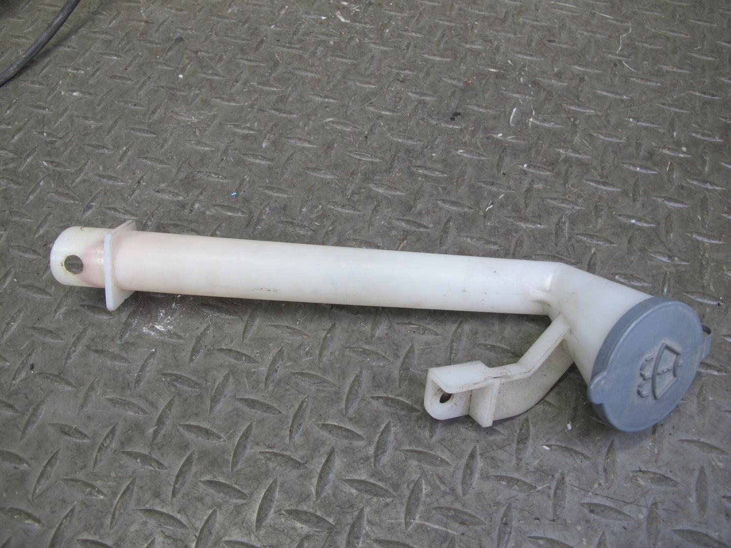 2011-2020 Infiniti QX56 QX80 Windshield Washer Fluid Reservoir Tank W/ Pump