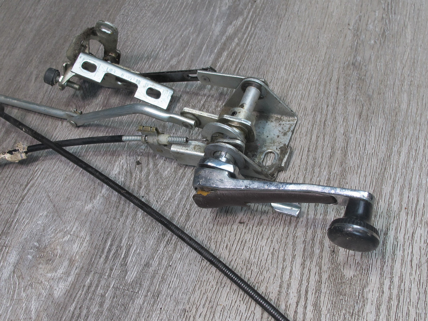 73-85 Mercedes R107 Convertible TOP Roof Lock Latch Actuator Cable Set OEM