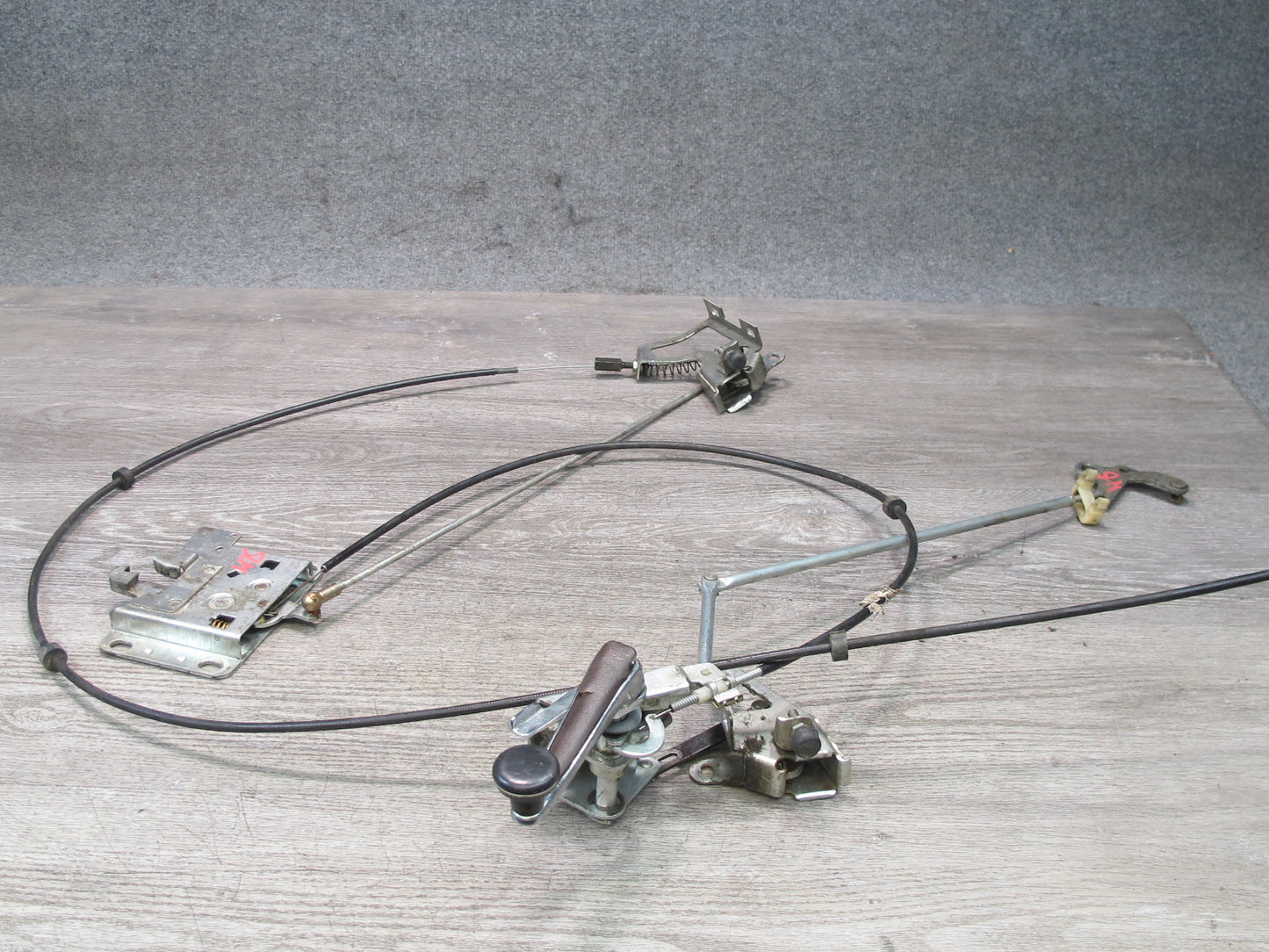 73-85 Mercedes R107 Convertible TOP Roof Lock Latch Actuator Cable Set OEM
