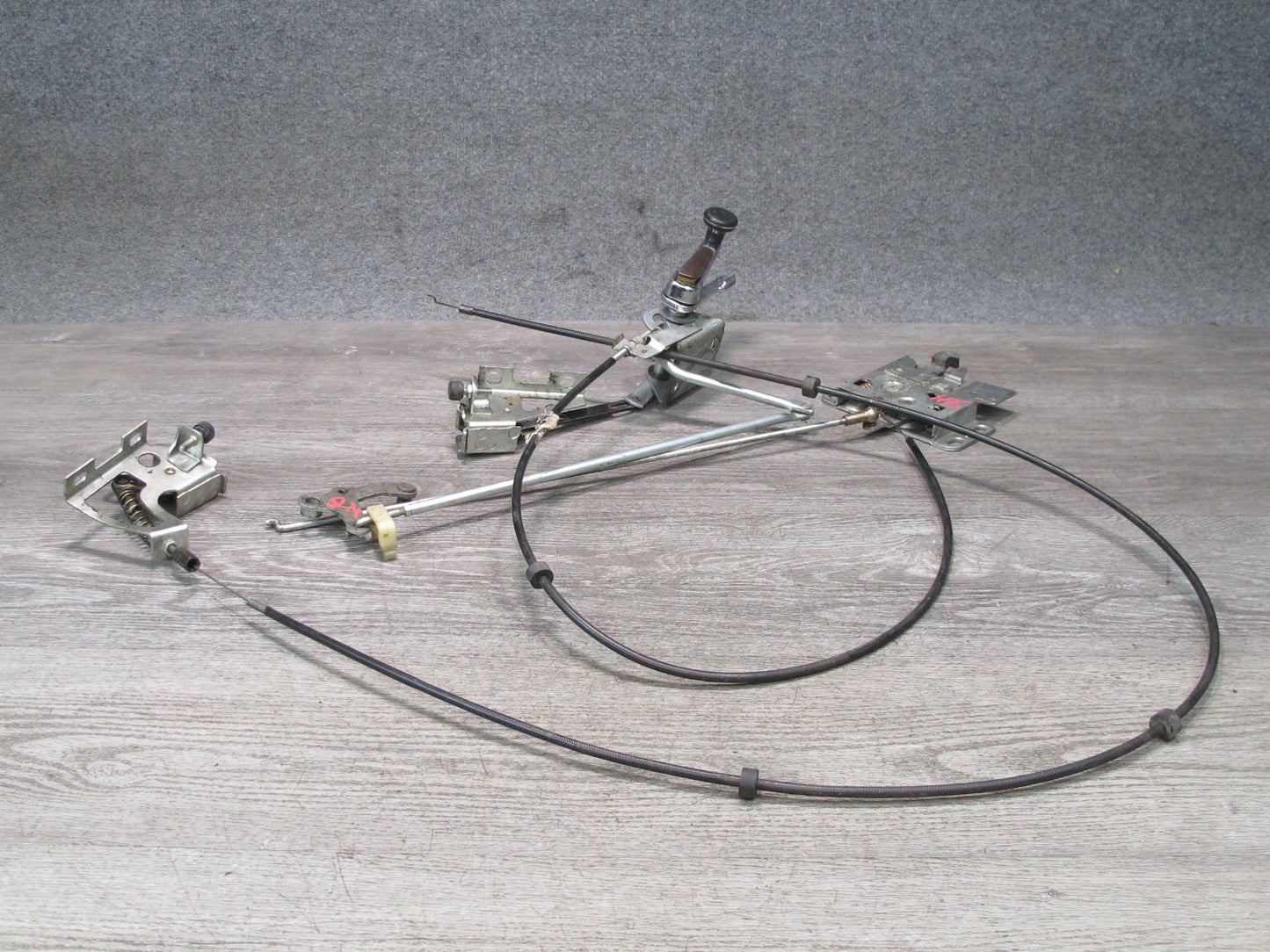 73-85 Mercedes R107 Convertible TOP Roof Lock Latch Actuator Cable Set OEM