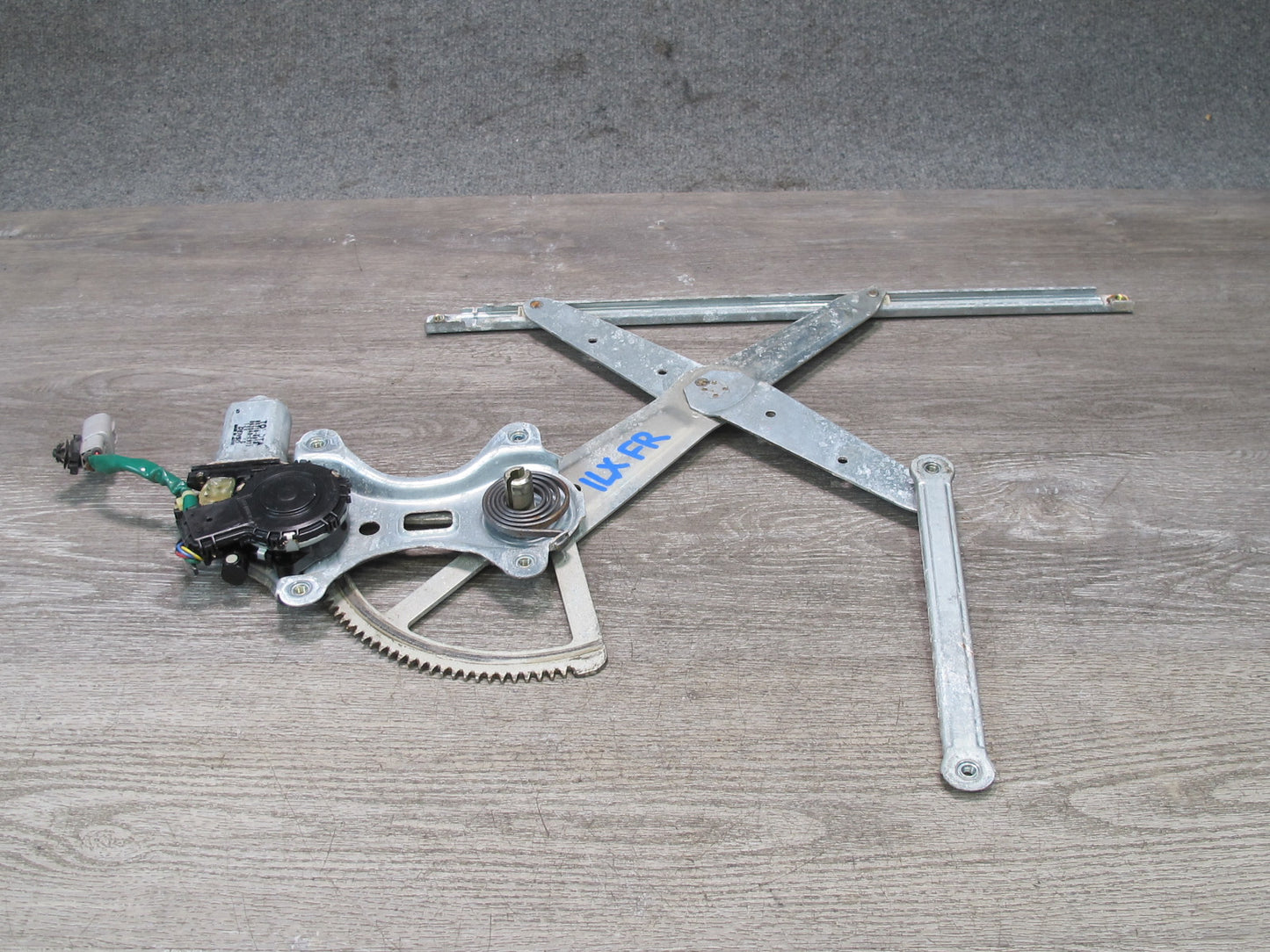 1998-2007 Lexus J100 LX470 Front Right Passenger Side Window Regulator W/ Motor