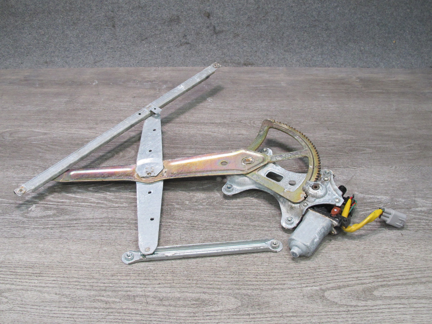1998-2007 Lexus J100 LX470 Front Left Driver Side Window Regulator W/ Motor