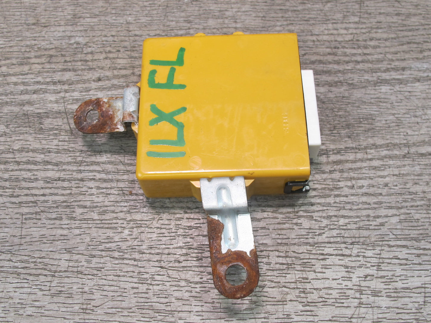 1998-2002 Lexus J100 LX470 Outer Mirror Memory Control Module 89430-60040