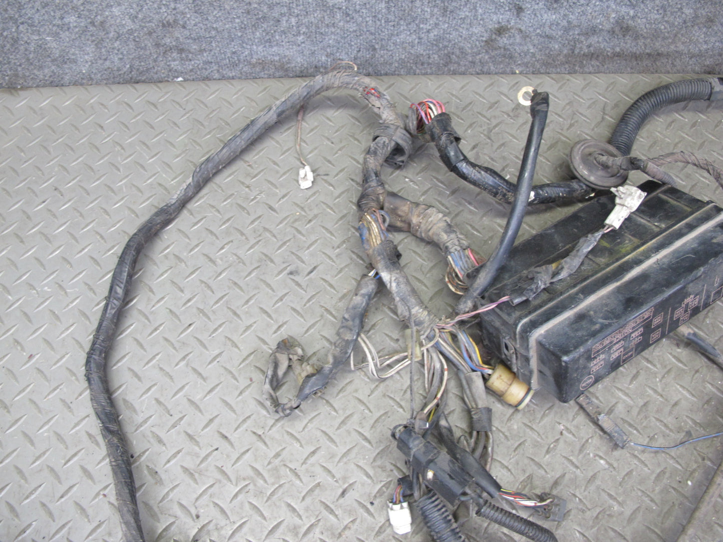89-90 Toyota Supra MK3 7MGE Engine Bay Wire Wiring Harness w Fuse Relay Box OEM
