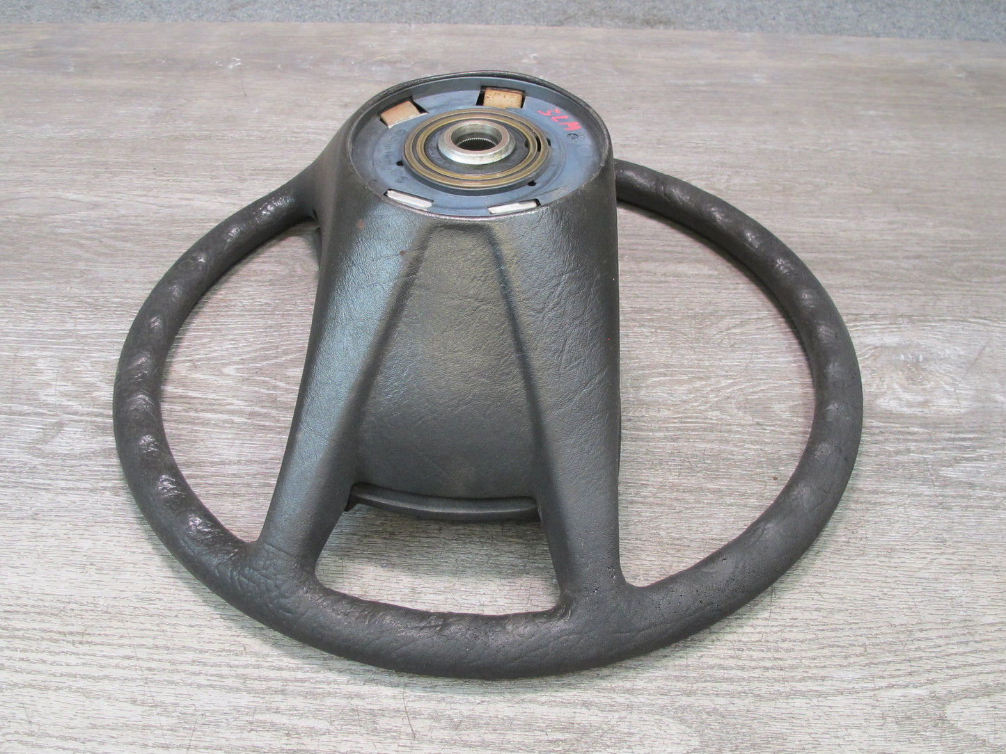 73-85 Mercedes R107 Sl-class Black Steering w Pad Cover OEM