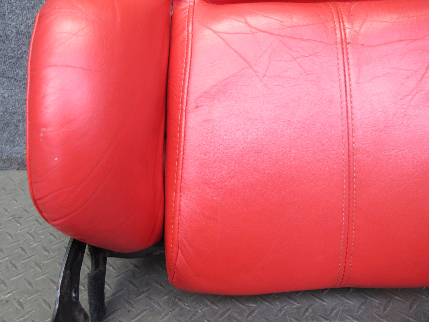 1993 Chevrolet Corvette C4 40TH Right Leather Seat Upper Cushion Torch RED OEM