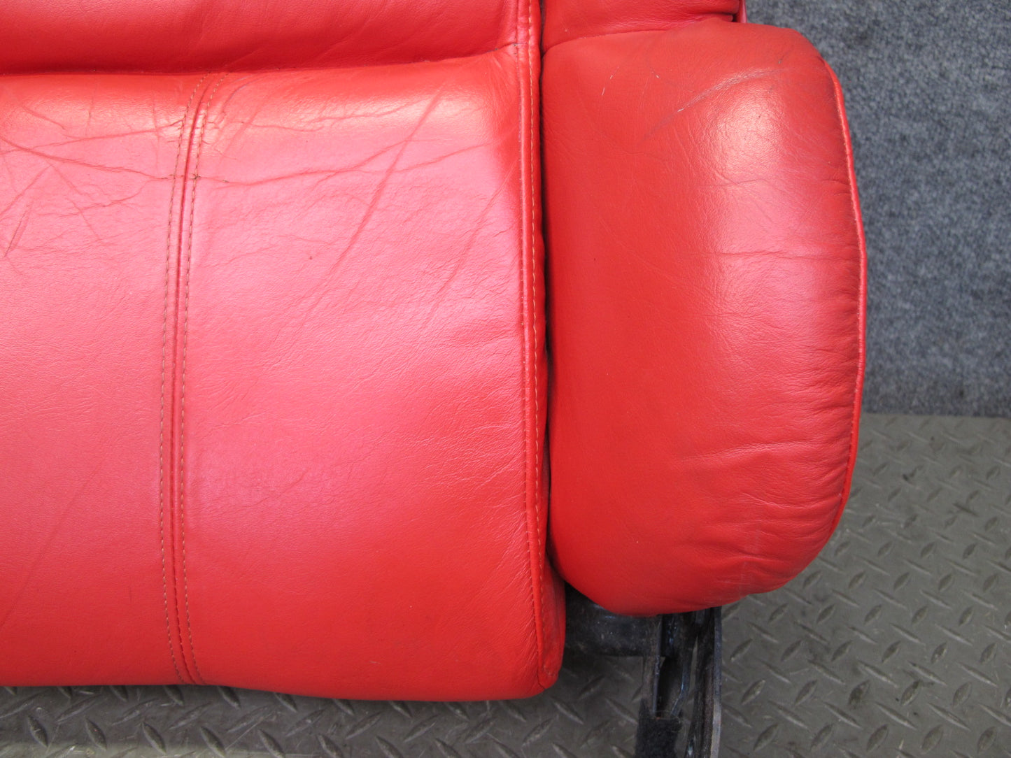 1993 Chevrolet Corvette C4 40TH Right Leather Seat Upper Cushion Torch RED OEM