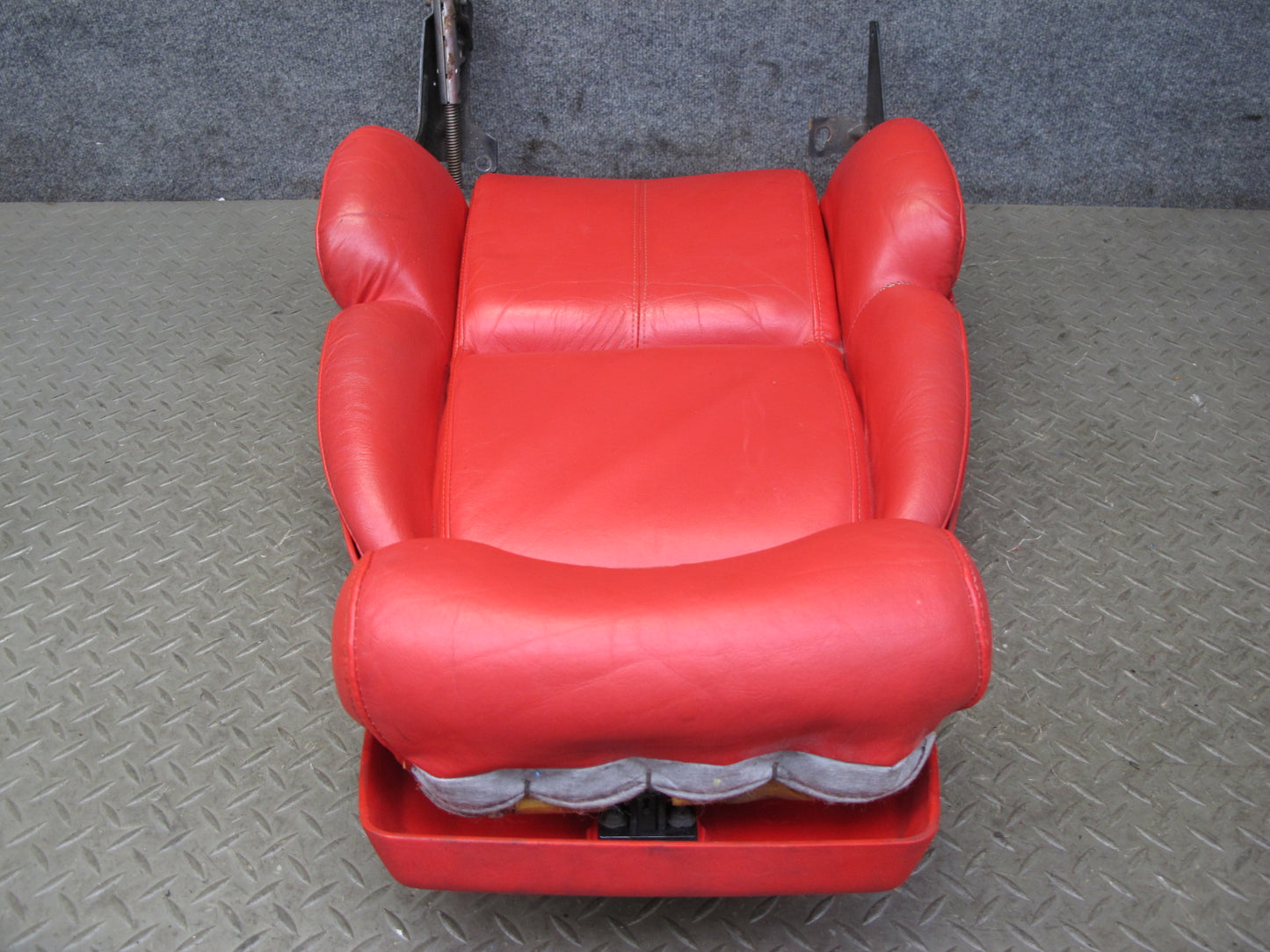1993 Chevrolet Corvette C4 40TH Right Leather Seat Upper Cushion Torch RED OEM