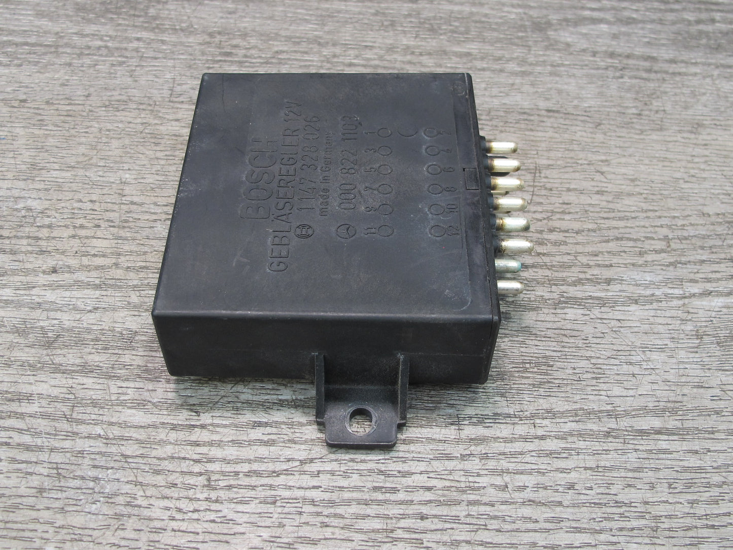 73-89 Mercedes R107 A/C Blower Motor Climate Control Module Relay 0008221103 OEM