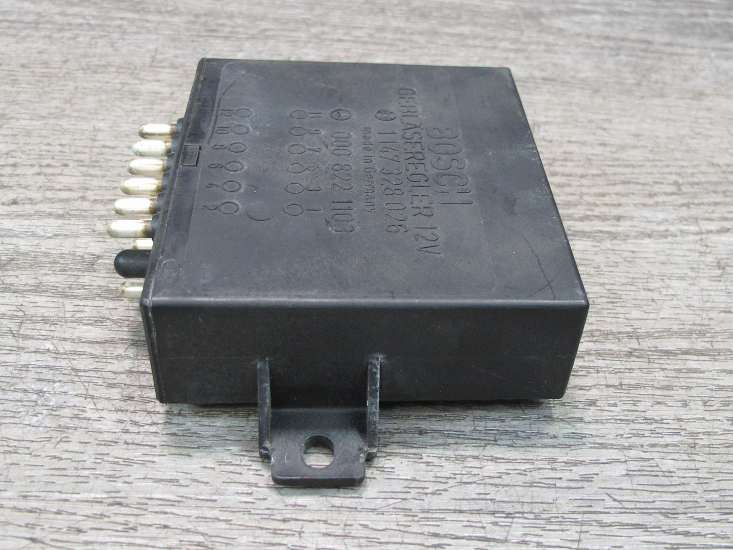 73-89 Mercedes R107 A/C Blower Motor Climate Control Module Relay 0008221103 OEM