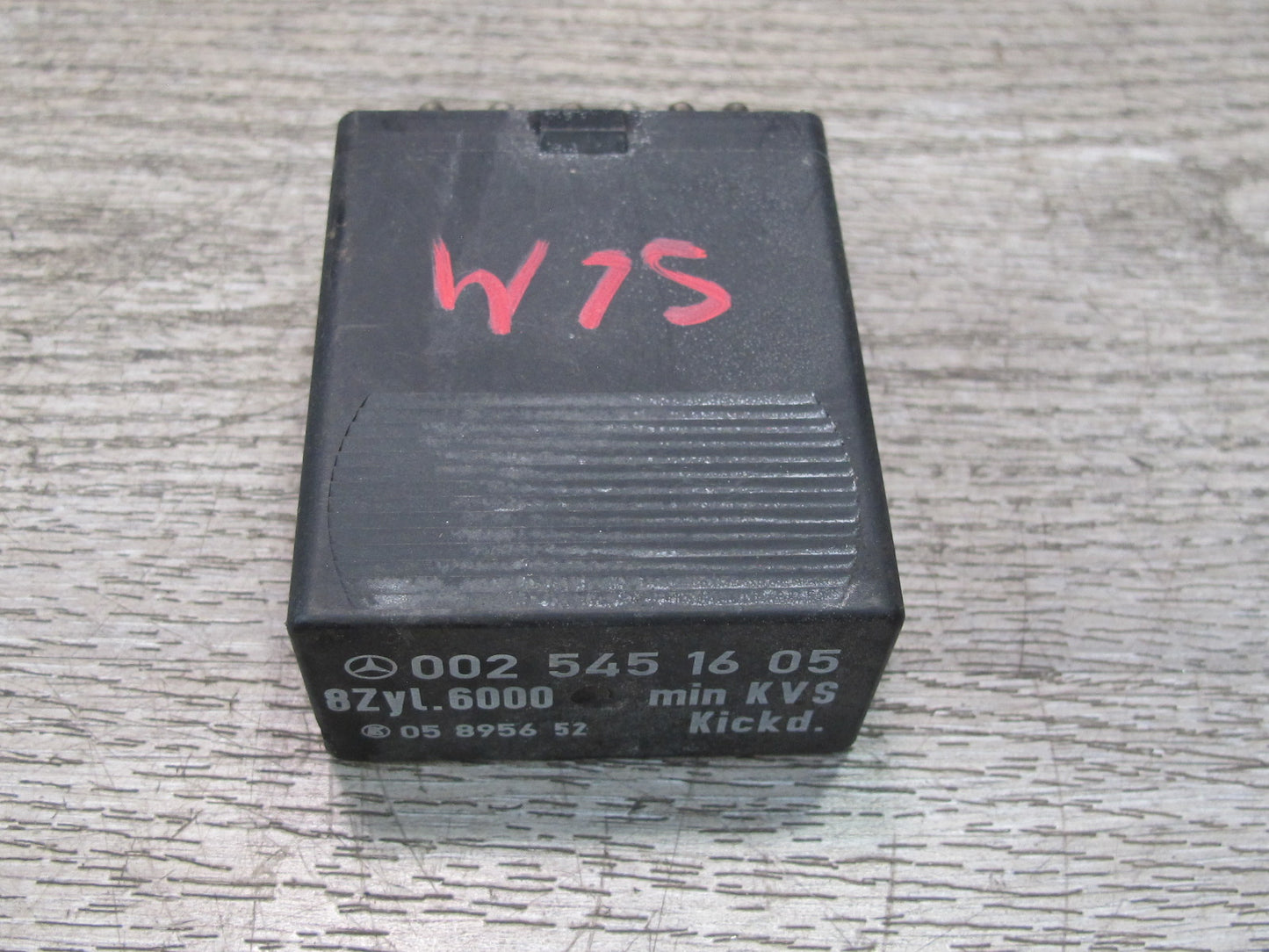 73-89 Mercedes R107 Fuel Pump Relay Module Unit 0025451605 OEM