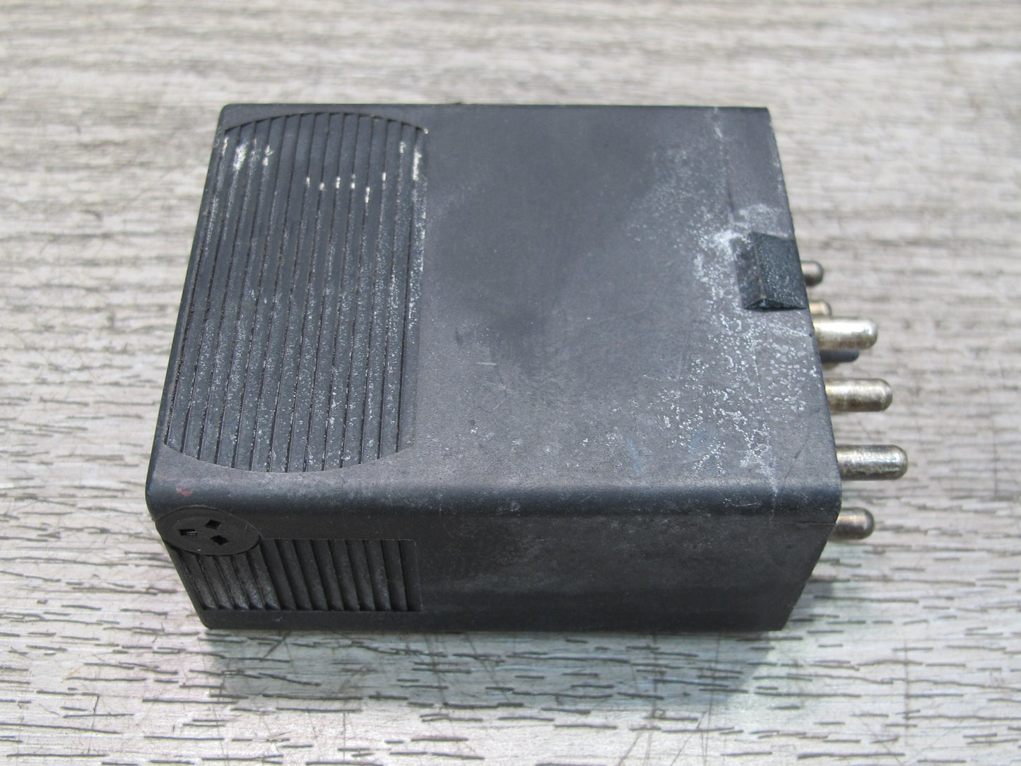 73-89 Mercedes R107 Fuel Pump Relay Module Unit 0025451605 OEM