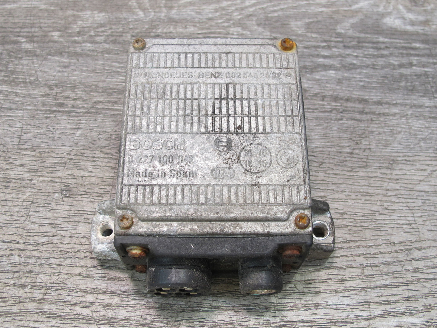 81-85 Mercedes R107 380SL M116 Ignition Control Module 0025452632 OEM