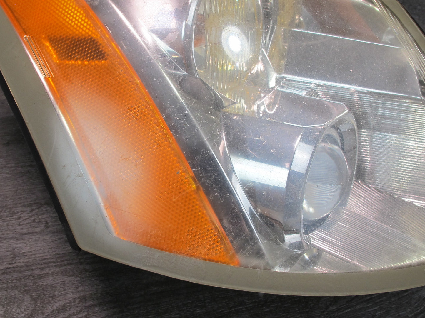 2006-2009 Cadillac XLR Front Right Passenger Side Xenon Headlight Lamp