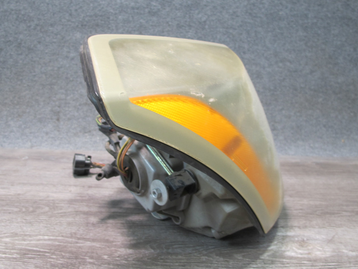 2006-2009 Cadillac XLR Front Right Passenger Side Xenon Headlight Lamp