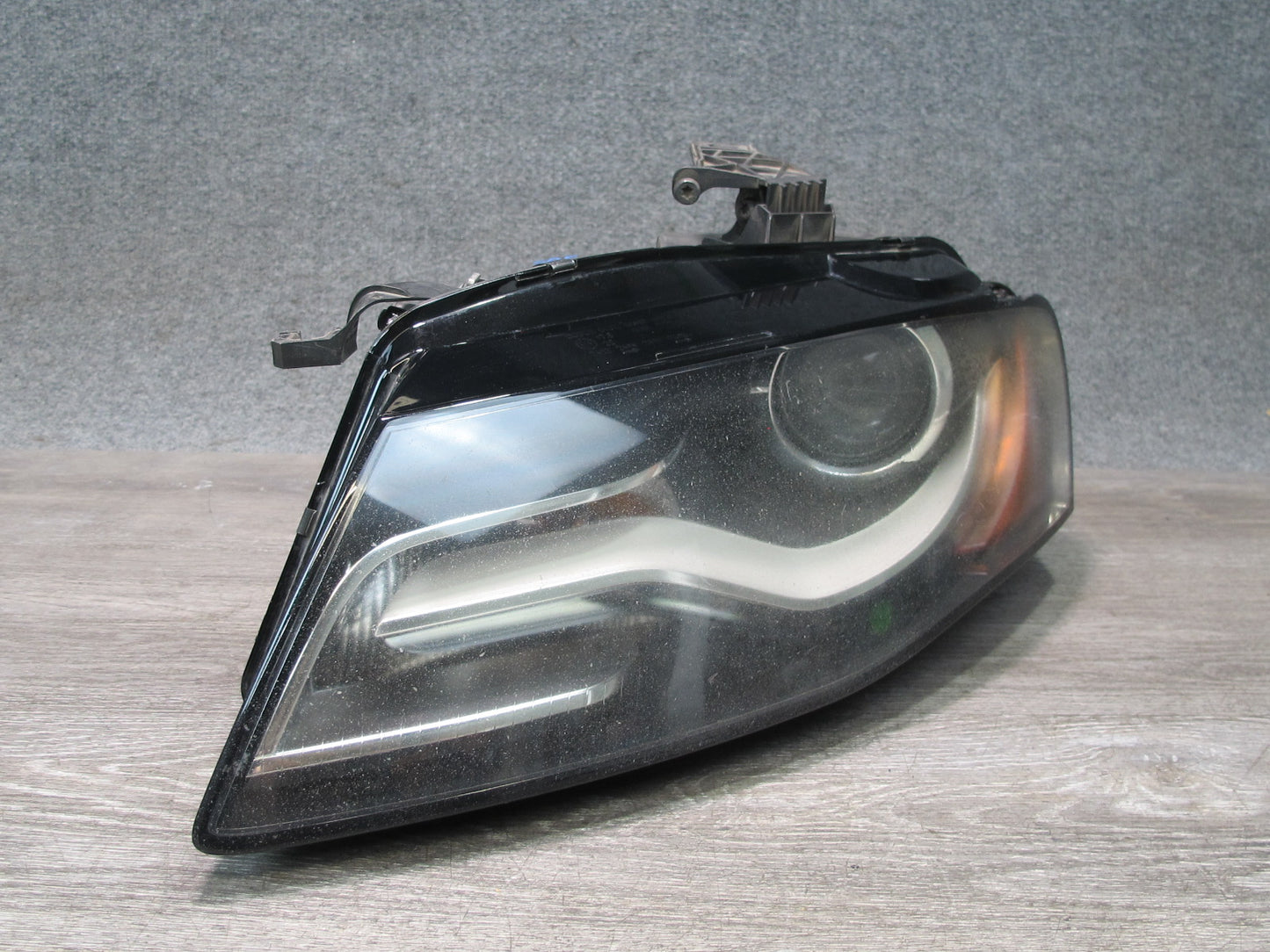09-12 Audi A4 S4 B8 Front Left Xenon HID Headlight Lamp w AFS OEM
