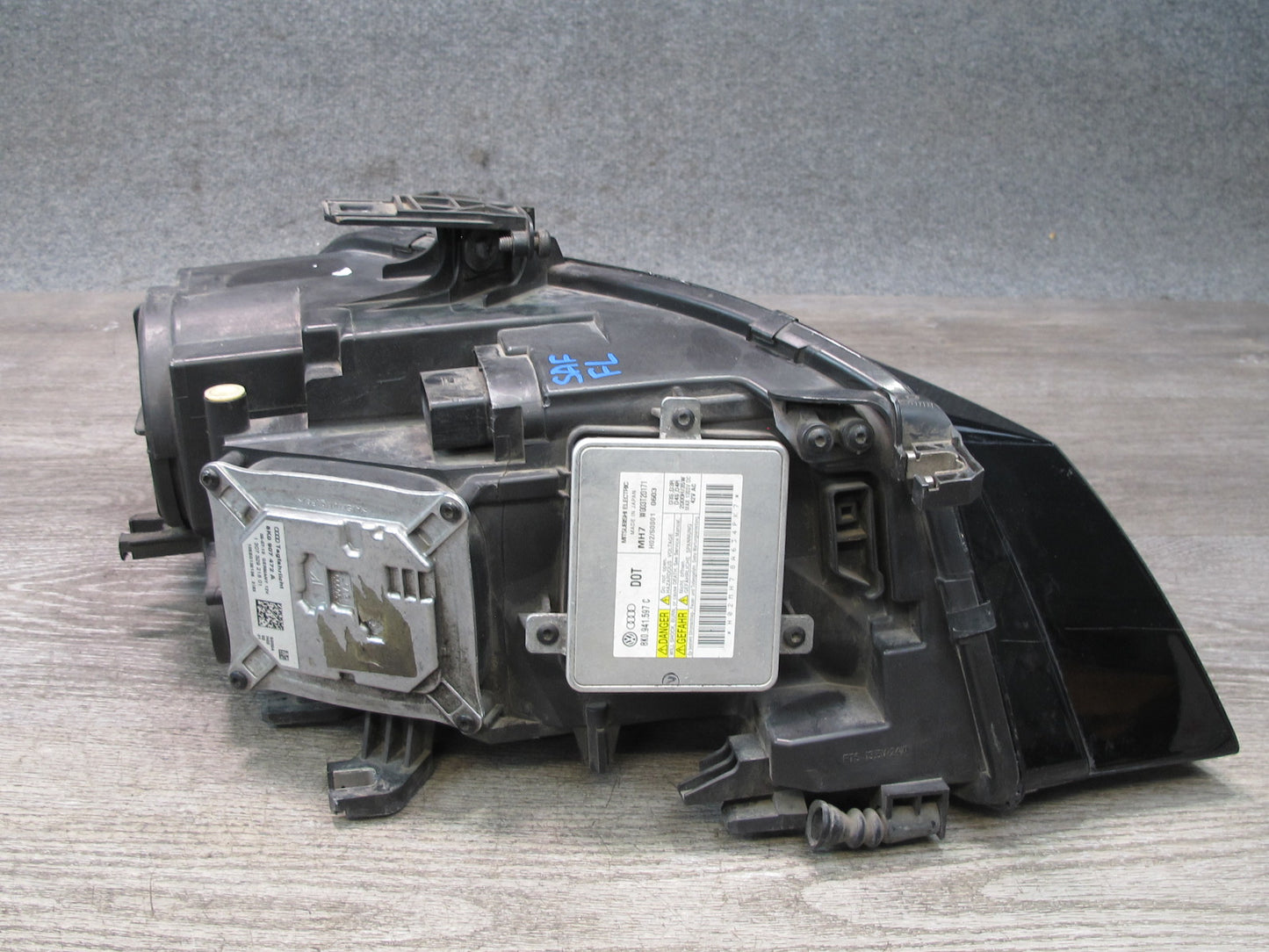 09-12 Audi A4 S4 B8 Front Left Xenon HID Headlight Lamp w AFS OEM