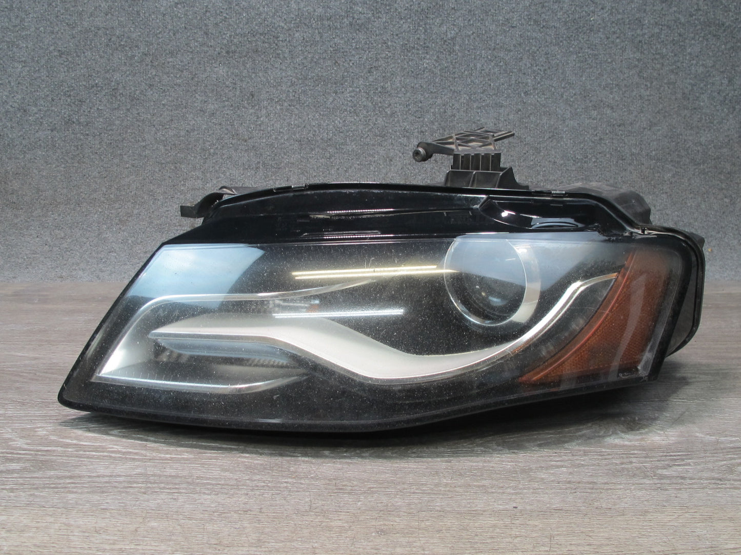 09-12 Audi A4 S4 B8 Front Left Xenon HID Headlight Lamp w AFS OEM