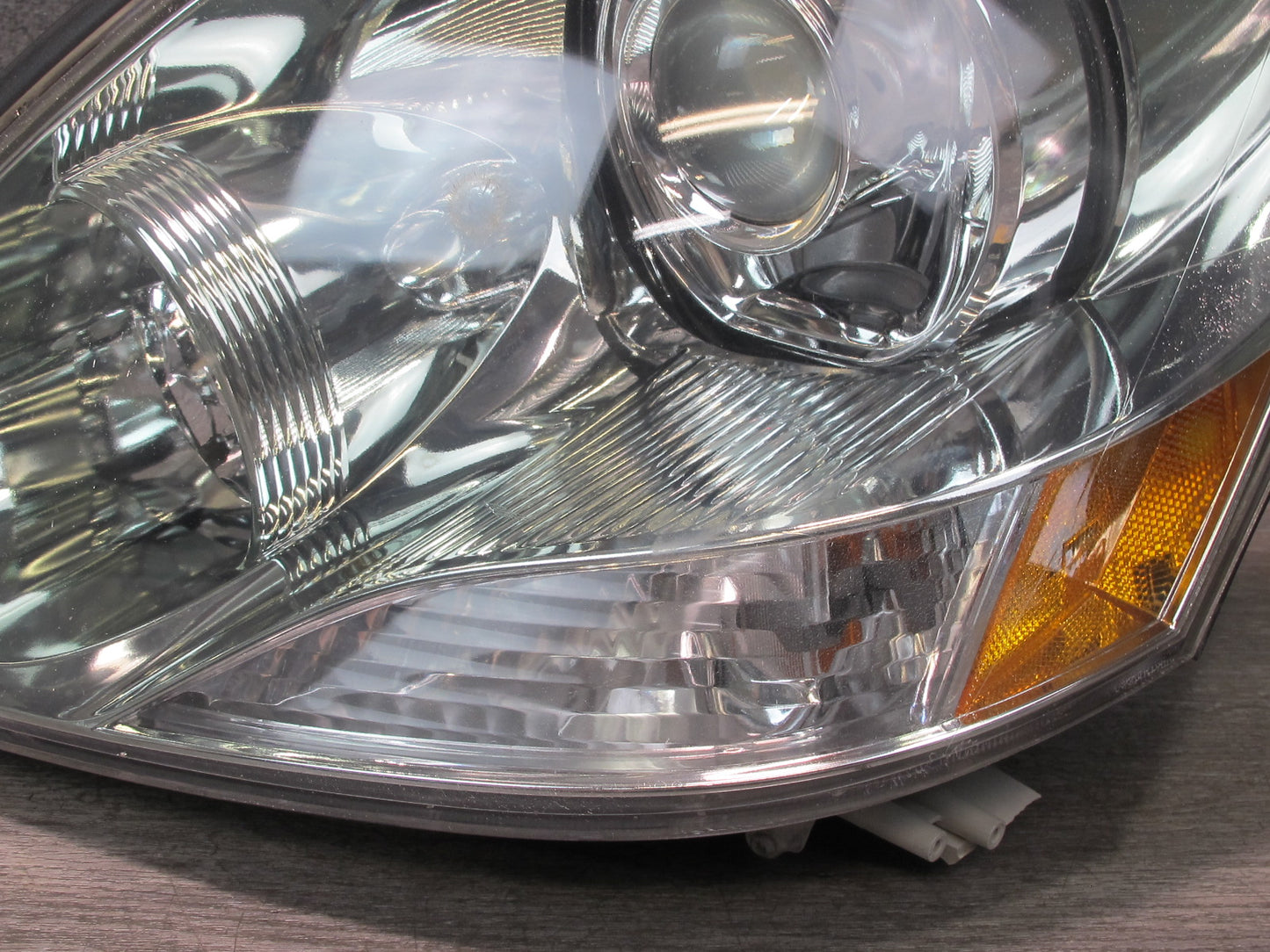 04-06 Lexus UCF30L LS430 Front Left Xenon HID Headlight Lamp OEM