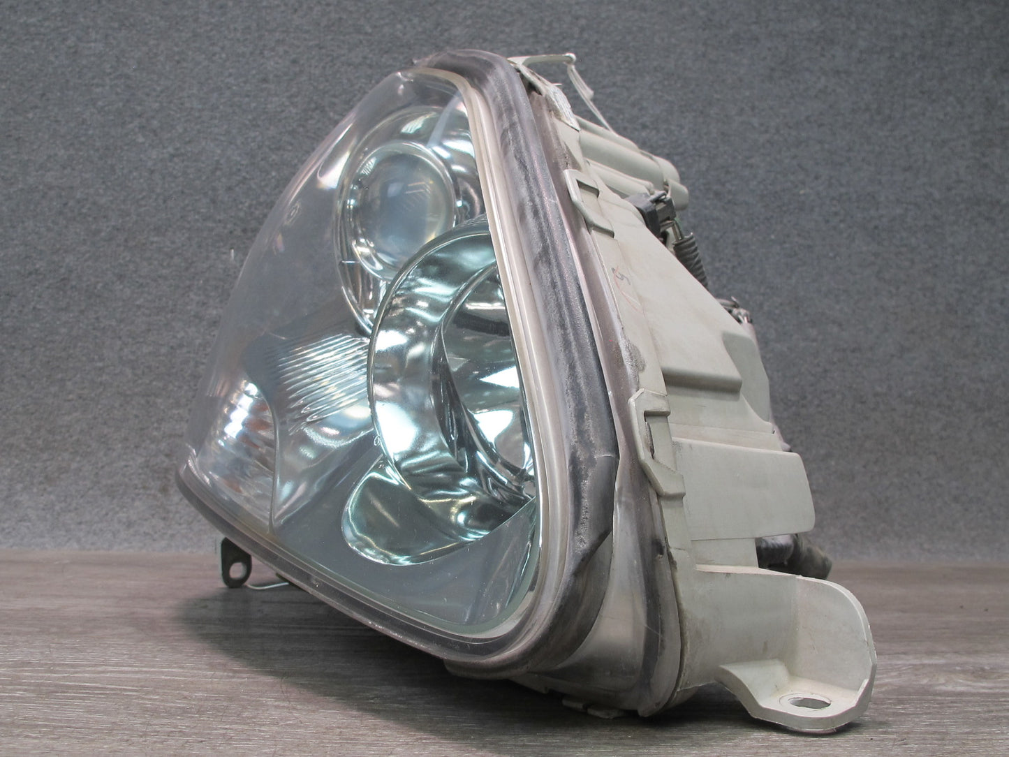 04-06 Lexus UCF30L LS430 Front Right Xenon HID Headlight Lamp OEM