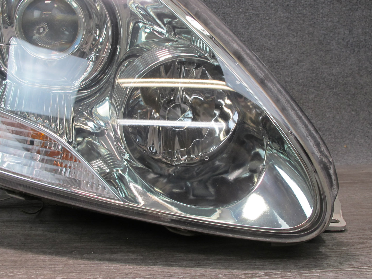 04-06 Lexus UCF30L LS430 Front Right Xenon HID Headlight Lamp OEM