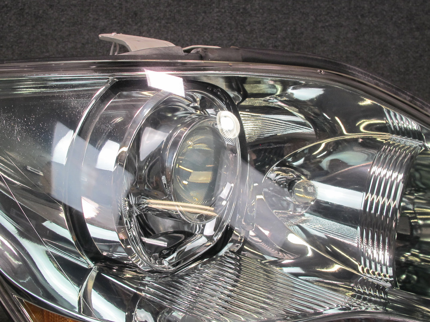 04-06 Lexus UCF30L LS430 Front Right Xenon HID Headlight Lamp OEM
