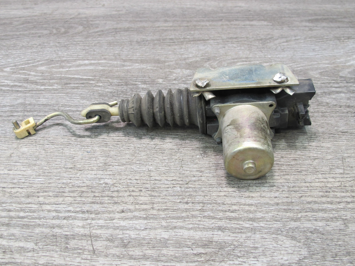 84-93 Chevrolet Corvette C4 Right Passenger Door Central Lock Actuator Motor OEM