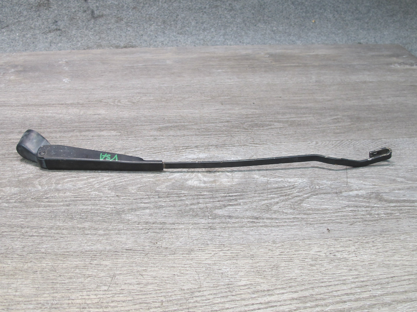 82-89 Volkswagen Scirocco Set of 2 Front Left & Right Windshield Wiper Arm OEM