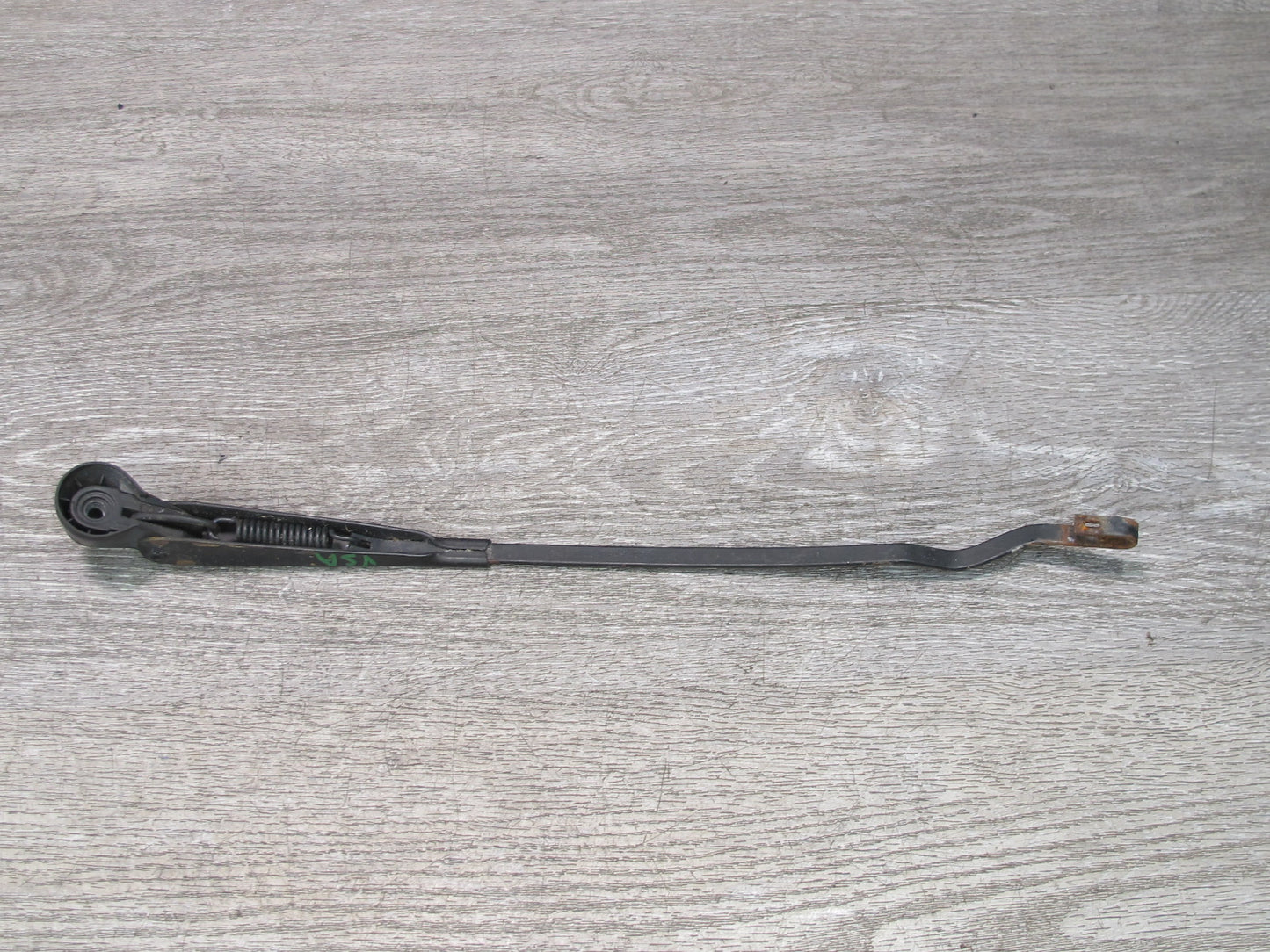 82-89 Volkswagen Scirocco Set of 2 Front Left & Right Windshield Wiper Arm OEM