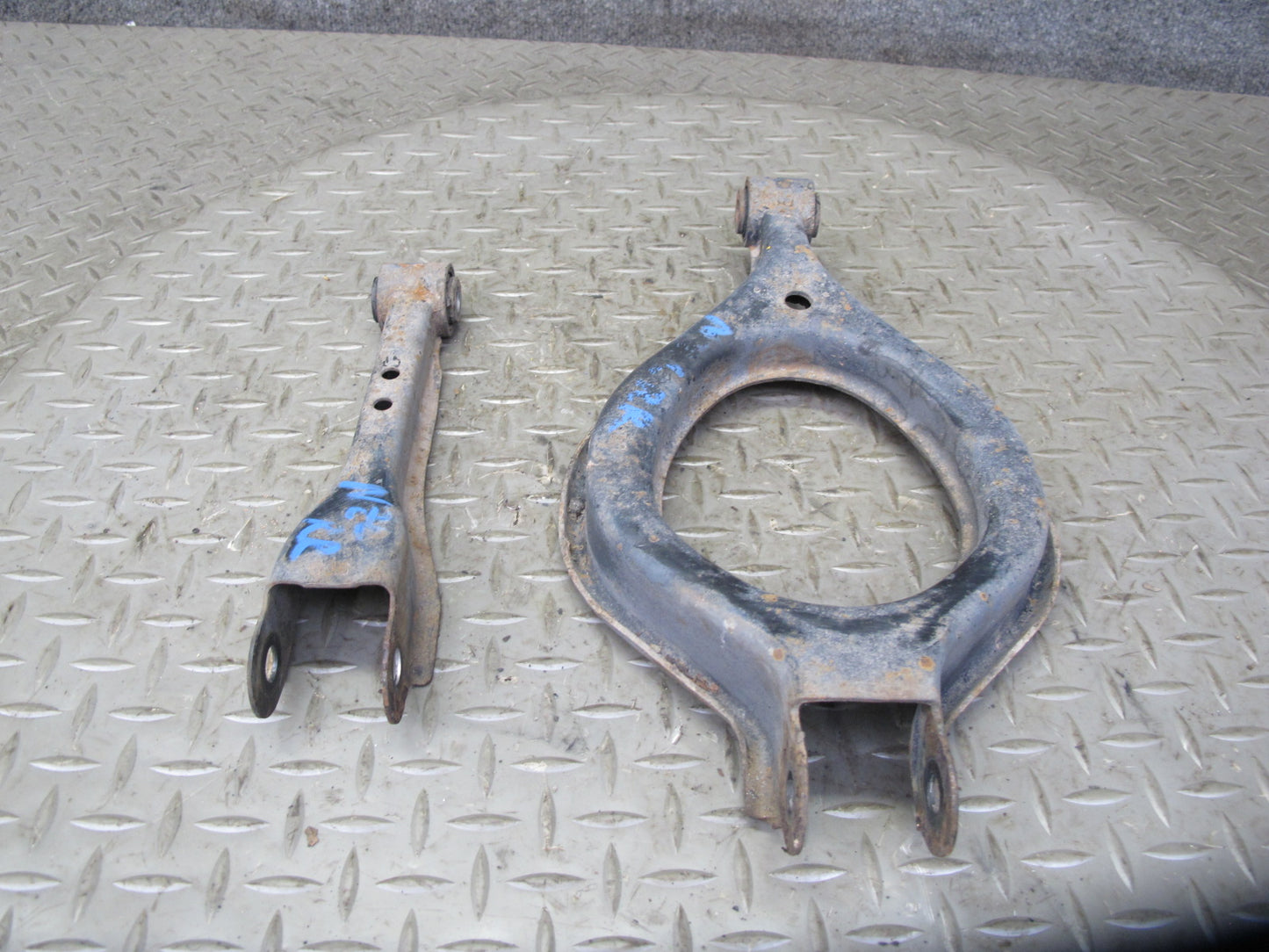 90-91 Nissan Z32 300ZX Turbo Set of 3 Rear Right Suspension Control Arm OEM