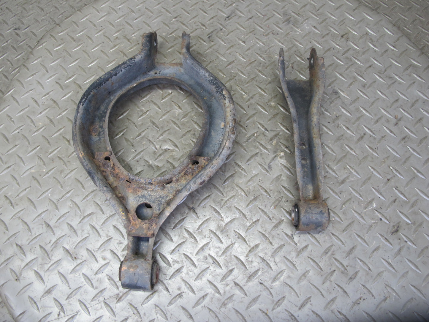 90-91 Nissan Z32 300ZX Turbo Set of 3 Rear Right Suspension Control Arm OEM
