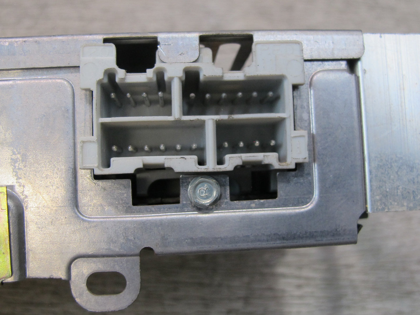 91-96 Chevrolet Corvette C4 Radio Tuner Box Receiver Module 16145221 OEM