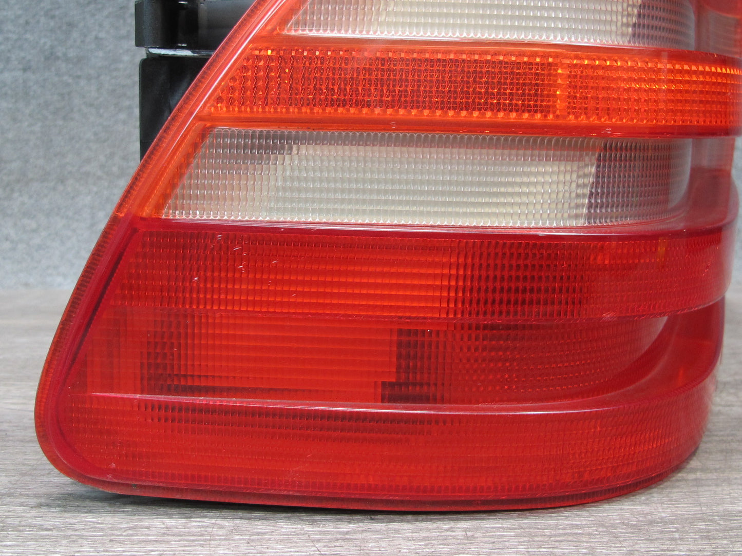 97-99 Mercedes W140 C140 CL Coupe Set of 2 Rear Left & Right Tail Light Lamp OEM