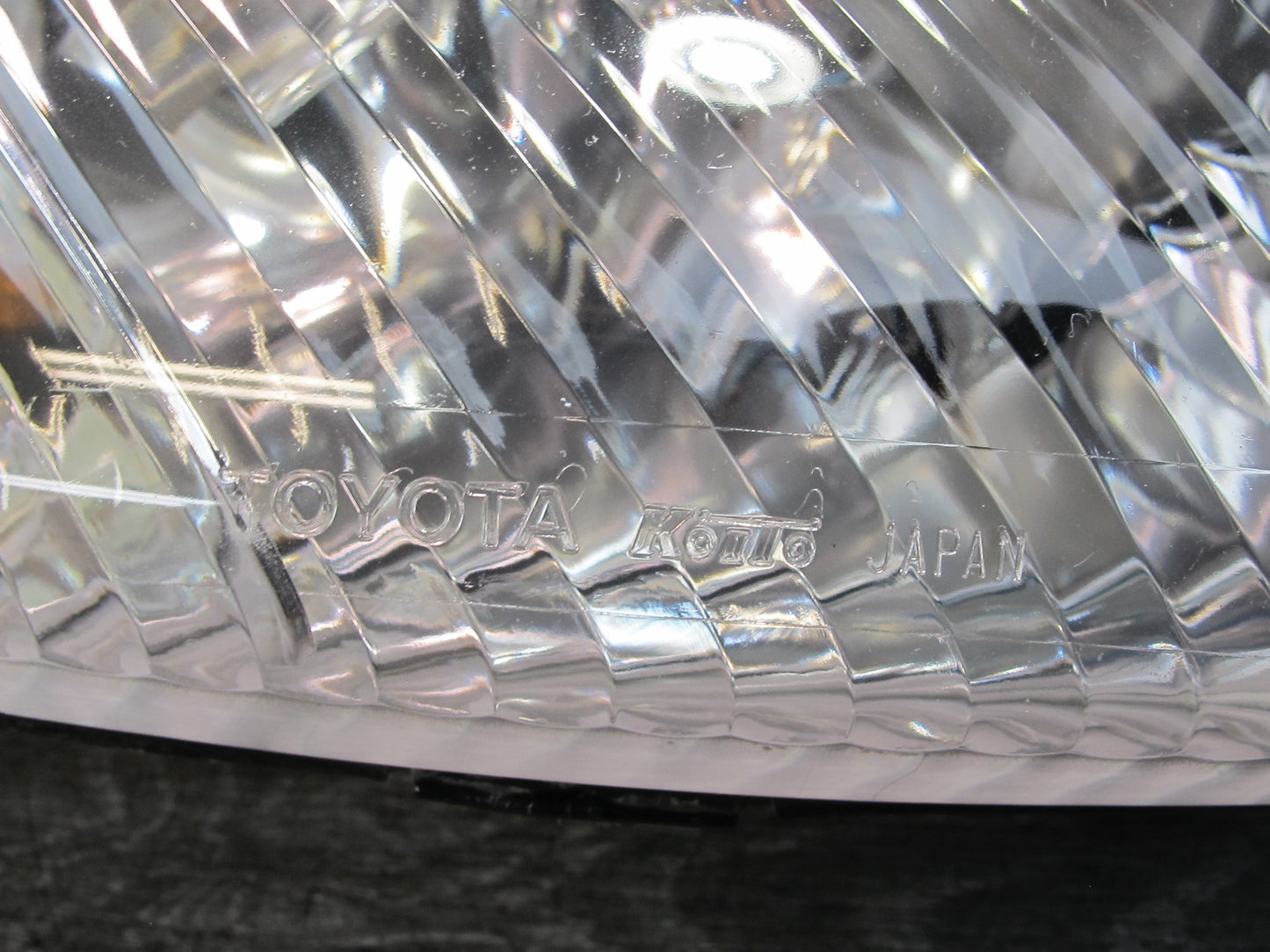 97-98 Lexus UZZ30L SC300 SC400 Front Right Outer Halogen Headlight Lamp OEM