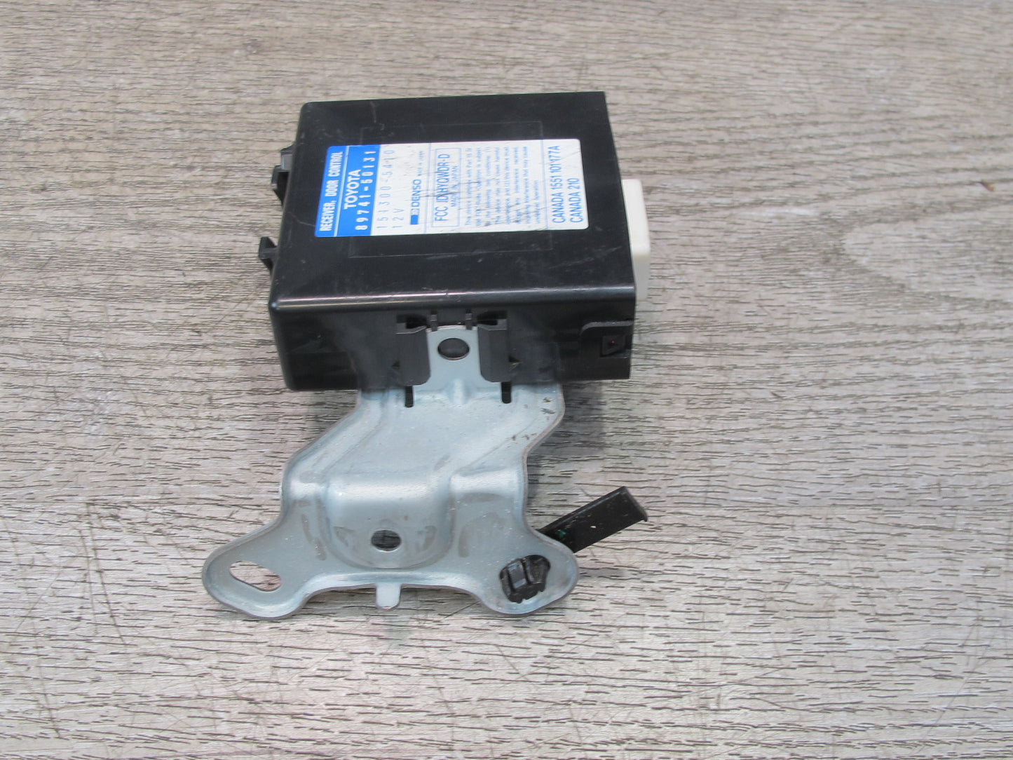 95-97 Lexus UCF20L LS400 Door Receiver Control Module 89741-50131 OEM