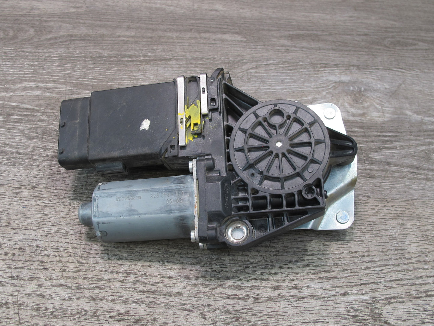 05-13 Chevrolet Corvette C6 Right Door Window Regulator Motor 0130821966 OEM